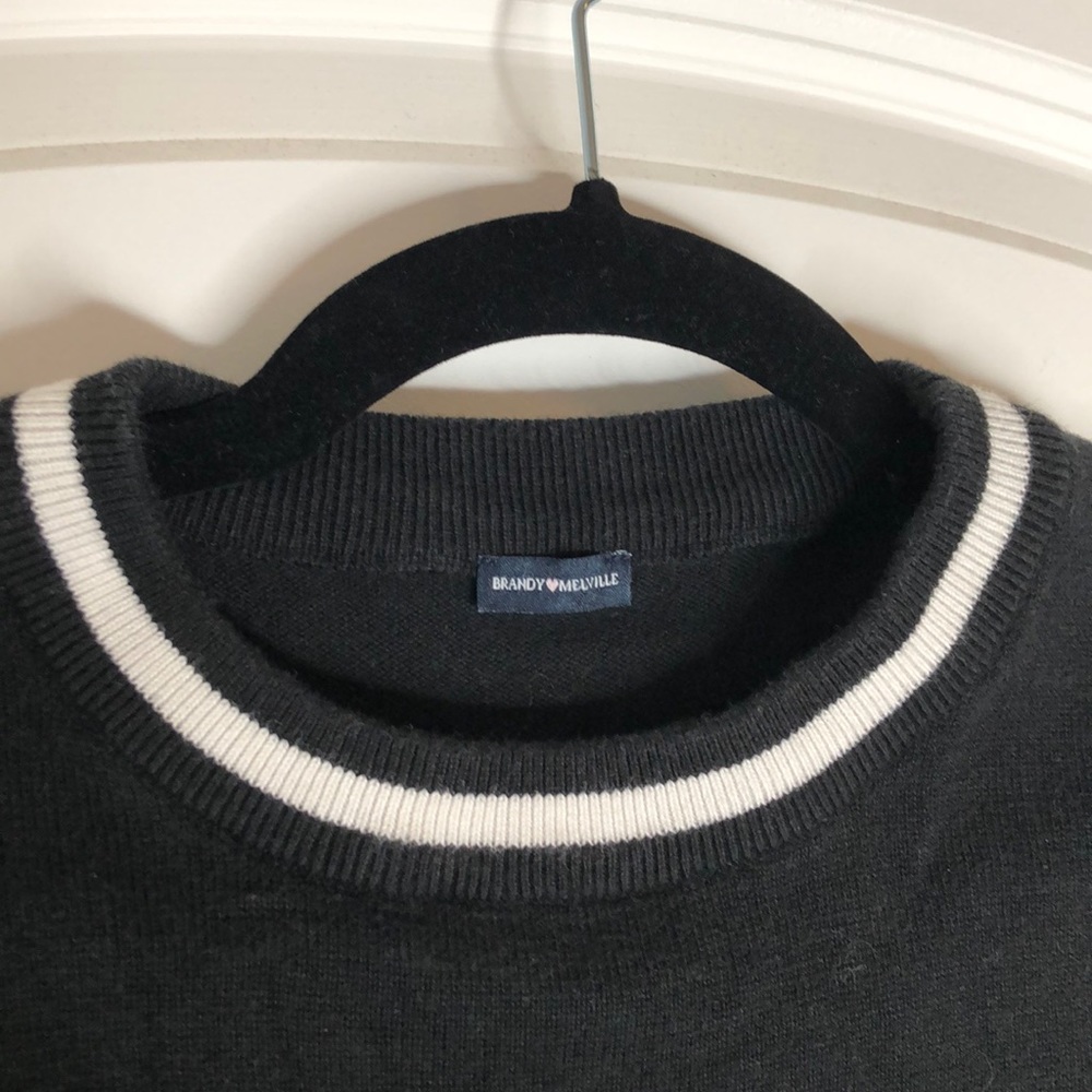 Crop Top - Picture 2 of 2